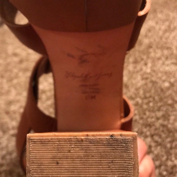 Brown platforms - Picture 3 of 4